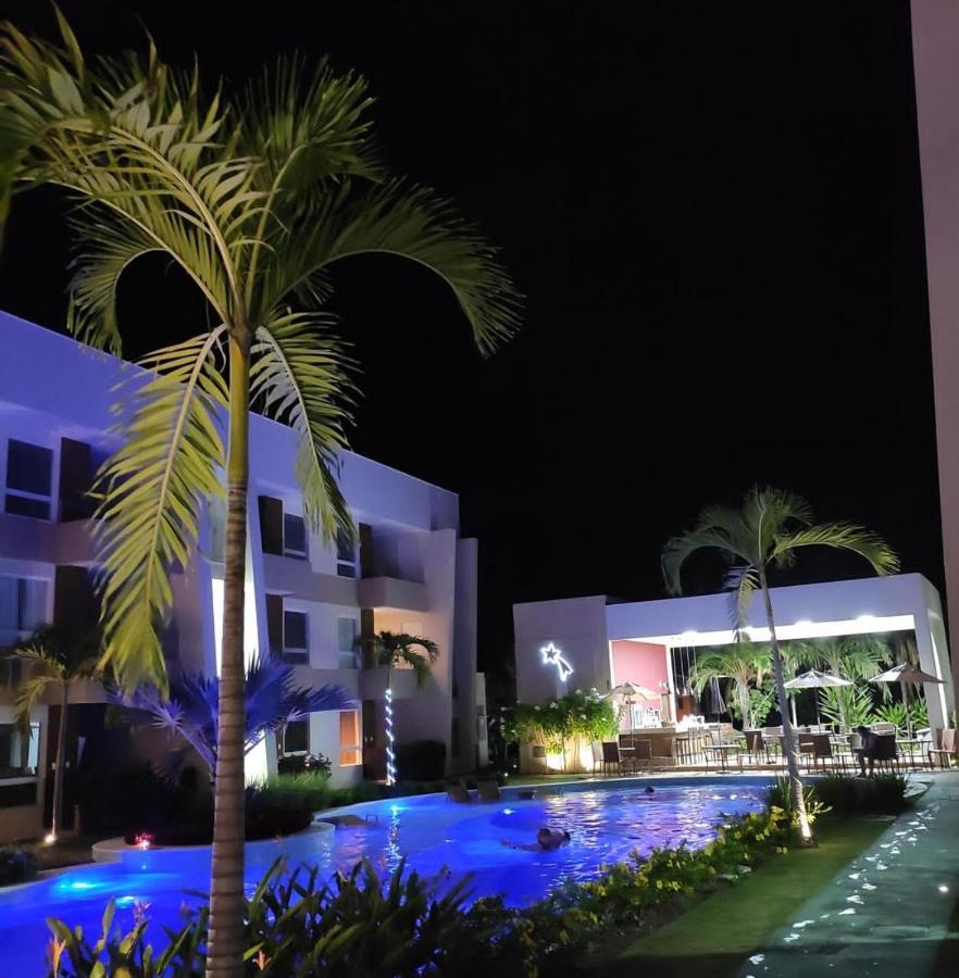Guarajuba, Porto Smeralda, 02 Suites Buitenkant foto
